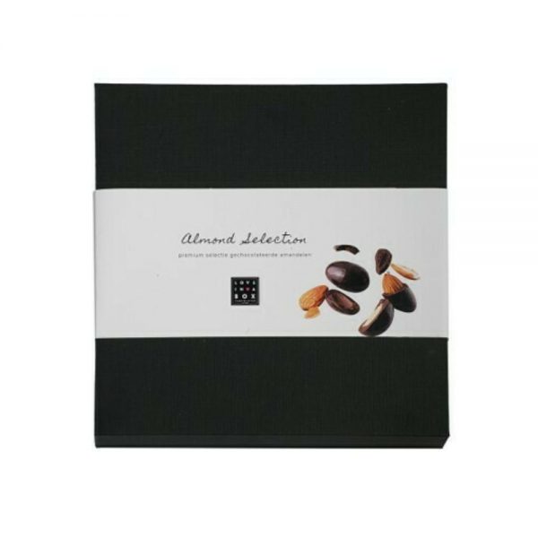 ove in a Box Choco Noten Almond Selection